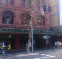 Albion Place Hotel - Accommodation QLD