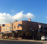 Golden Fleece Hotel - Accommodation QLD