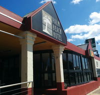 Palm Beach Hotel - Accommodation QLD