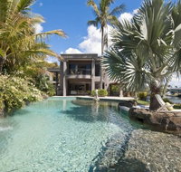Gold Coast Holiday House Broadbeach - Accommodation QLD
