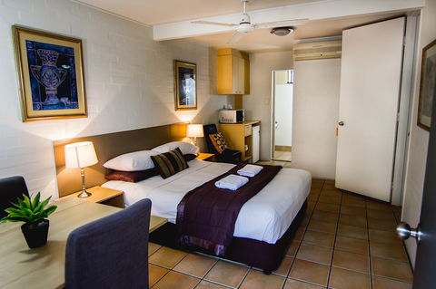 Horizons Motel - Accommodation QLD 2