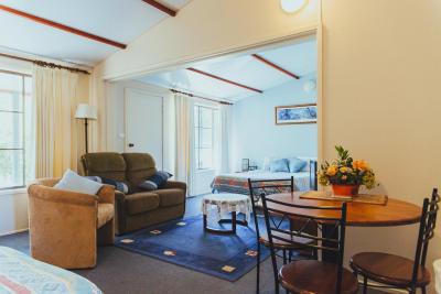 Dartmouth Motor Inn - Accommodation QLD 2
