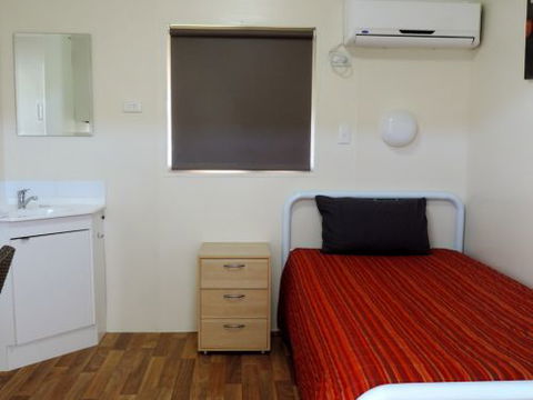 Chinchilla Motor Inn - Accommodation QLD 8