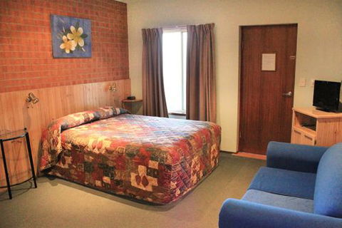 Catalina Motel Lake Macquarie - Accommodation QLD 2