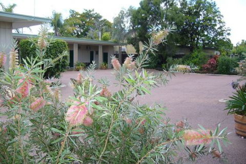 Barcaldine Motel & Villas - Accommodation QLD 2