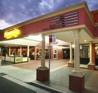 Commodore Motor Inn Albury NSW - Accommodation QLD