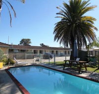 Albatross Motor Inn - Accommodation QLD