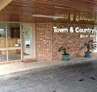 Town amp Country Motor Inn Forbes - Accommodation QLD