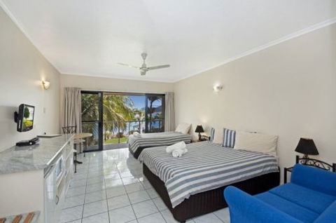 Hinchinbrook Marine Cove Motel - Accommodation QLD 0
