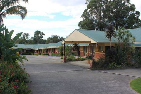 Catalina Motel Lake Macquarie - Accommodation QLD 0
