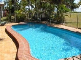 Kinka Palms Beach Front Apartments/Motel - Accommodation QLD 0