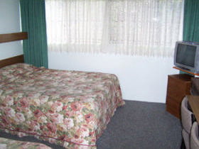 Midvalley  Motel - Accommodation QLD 0