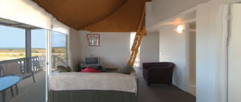 Angler's Arms And Fisherman's Cottage - Accommodation QLD 4