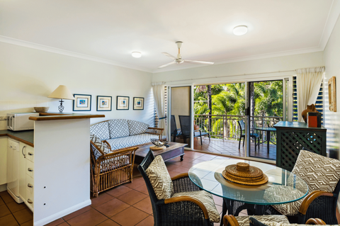 The York Beachfront Holiday Apartments - Accommodation QLD 6