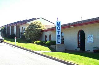 Oyster Court Motel - Accommodation QLD 2