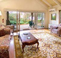 Double Nut Chalets - Accommodation QLD