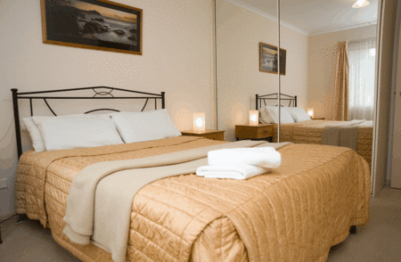 The Grand Apartments - Accommodation QLD 3
