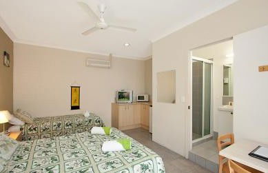 Pacific Palms Motel - Accommodation QLD 1