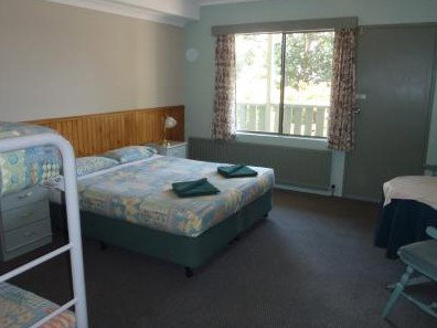 Jindy Inn - Accommodation QLD 2
