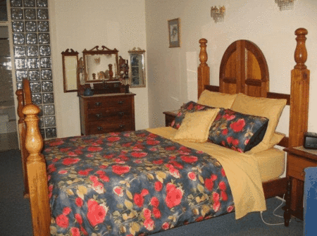 Cedars Indulgence Retreat - Accommodation QLD 0