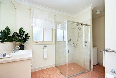 Beaches Serviced Apartments - Accommodation QLD 3