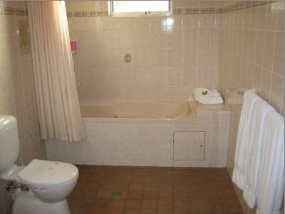 Templers Mill Motel - Accommodation QLD 1