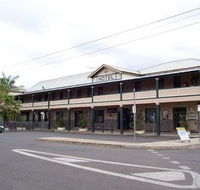 Crown Hotel Motel - Accommodation QLD