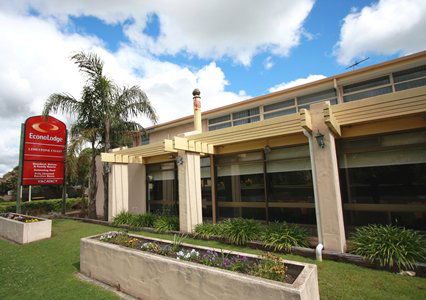 Econo Lodge Limestone Coast - Accommodation QLD 0