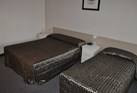Econo Lodge Limestone Coast - Accommodation QLD 1