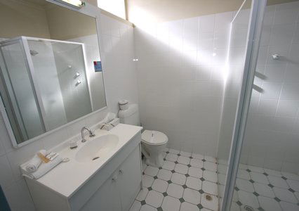 Econo Lodge Limestone Coast - Accommodation QLD 3