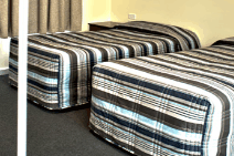 Olde Tudor Motor Inn - Accommodation QLD