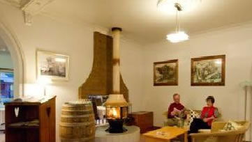 Best Western The Henry Parkes - Accommodation QLD 1
