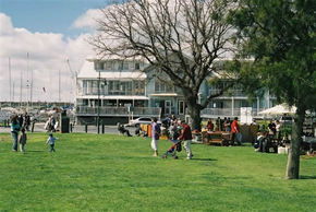 Quest Williamstown - Accommodation QLD 2