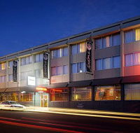 Sandors On The Park - Accommodation QLD
