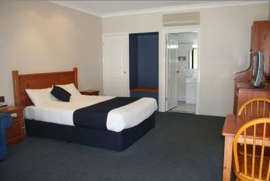 Breakout Motor Inn - Accommodation QLD 0