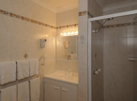 McNevins Maryborough Motel - Accommodation QLD 4