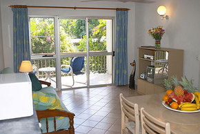 Clifton Sands Apartments - Accommodation QLD 3
