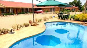 Best Western Ambassador Motor Inn - Accommodation QLD 3