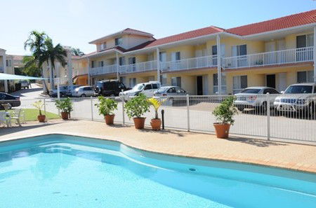 Harbour Sails Motor Inn - Accommodation QLD 1