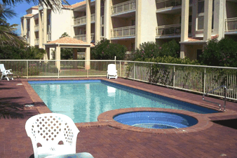 San Delles Apartments - thumb 1