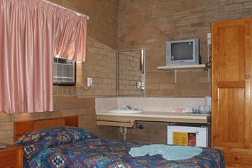 Ascot Budget Inn - Accommodation QLD 0