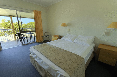 Club Crocodile, Airlie Beach - Accommodation QLD 3