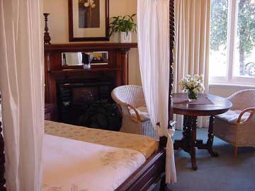 St Marine Boutique Hotel - Accommodation QLD 2