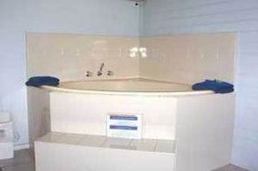 Sunraysia Motel And Holiday Apartments - Accommodation QLD 5