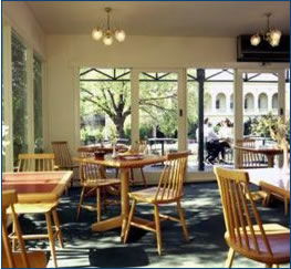 Magnolia Court Boutique Hotel - Accommodation QLD 4