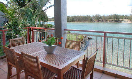 Sunrise Cove Holiday Apartments - Accommodation QLD 1
