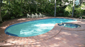 Sanctuary Beach Resort - Accommodation QLD 4