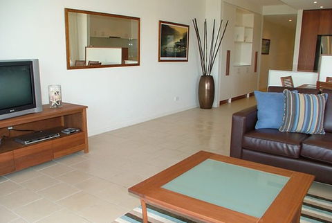 Space Holiday Apartments - Accommodation QLD 1