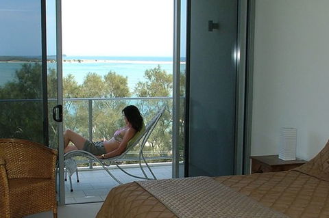 Space Holiday Apartments - Accommodation QLD 3