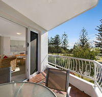 Le Beach Apartments - Accommodation QLD